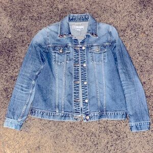 💕old Navy Jean Jacket, size M, maternity💕